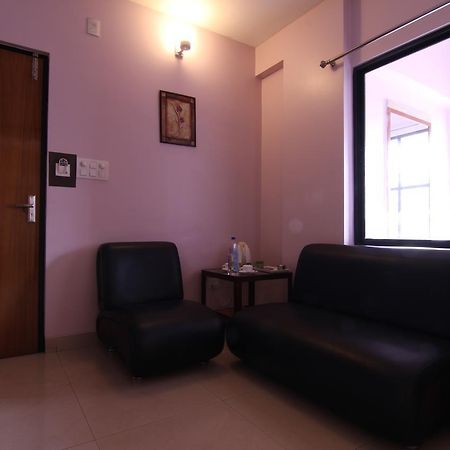 Hotel Rajawas Dibrugarh Buitenkant foto
