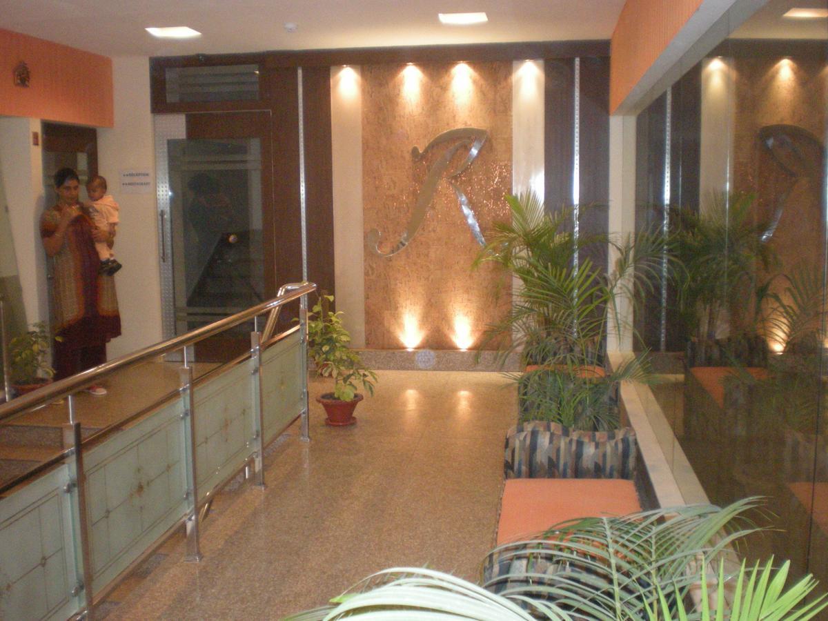 Hotel Rajawas Dibrugarh Buitenkant foto