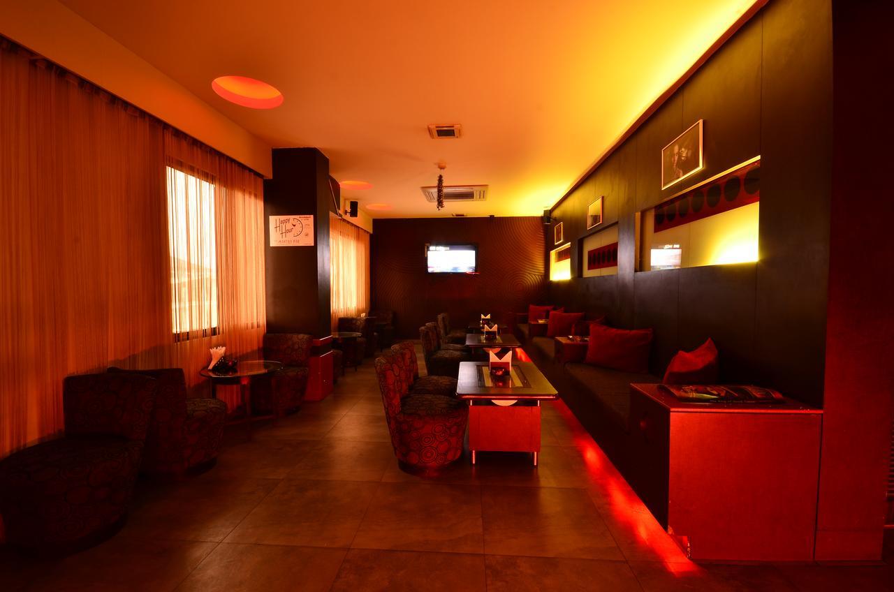 Hotel Rajawas Dibrugarh Buitenkant foto