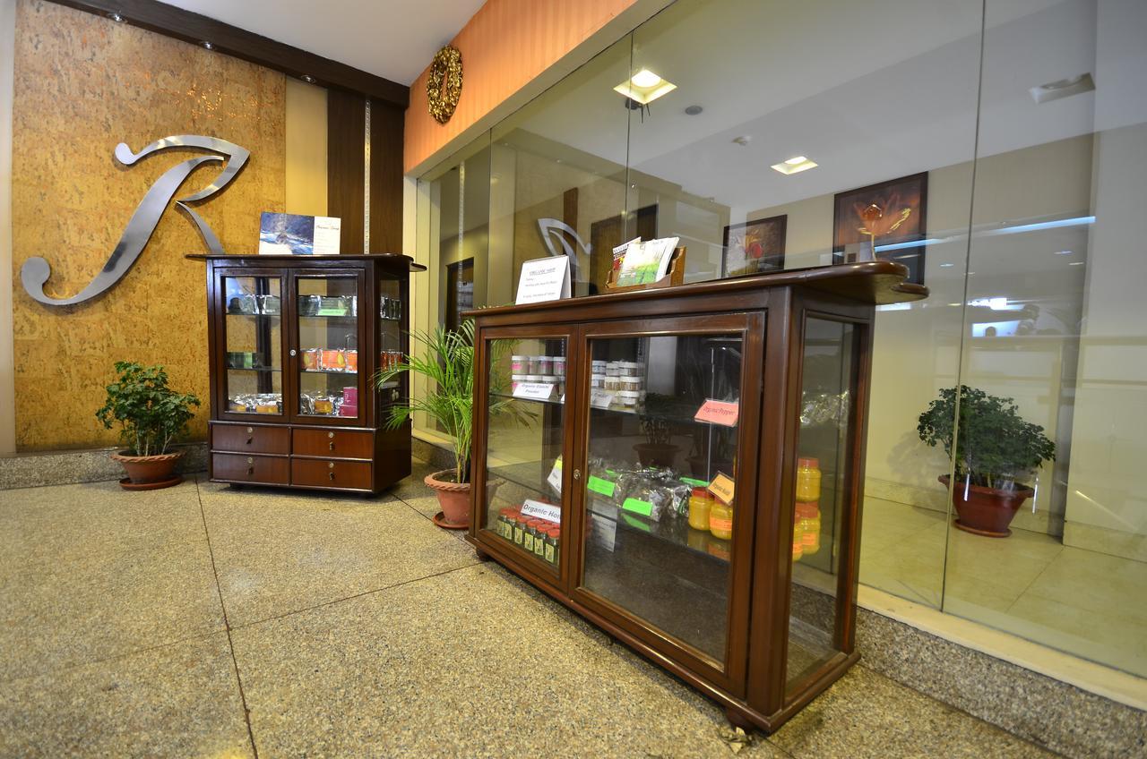 Hotel Rajawas Dibrugarh Buitenkant foto